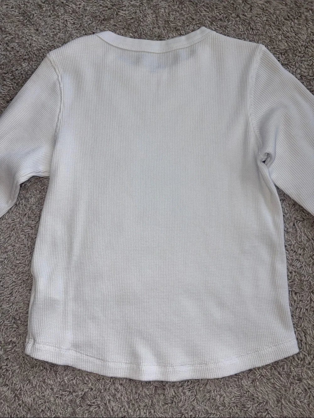 Old Navy White Crewneck Thermal Sweater. Size 6/7 unisex